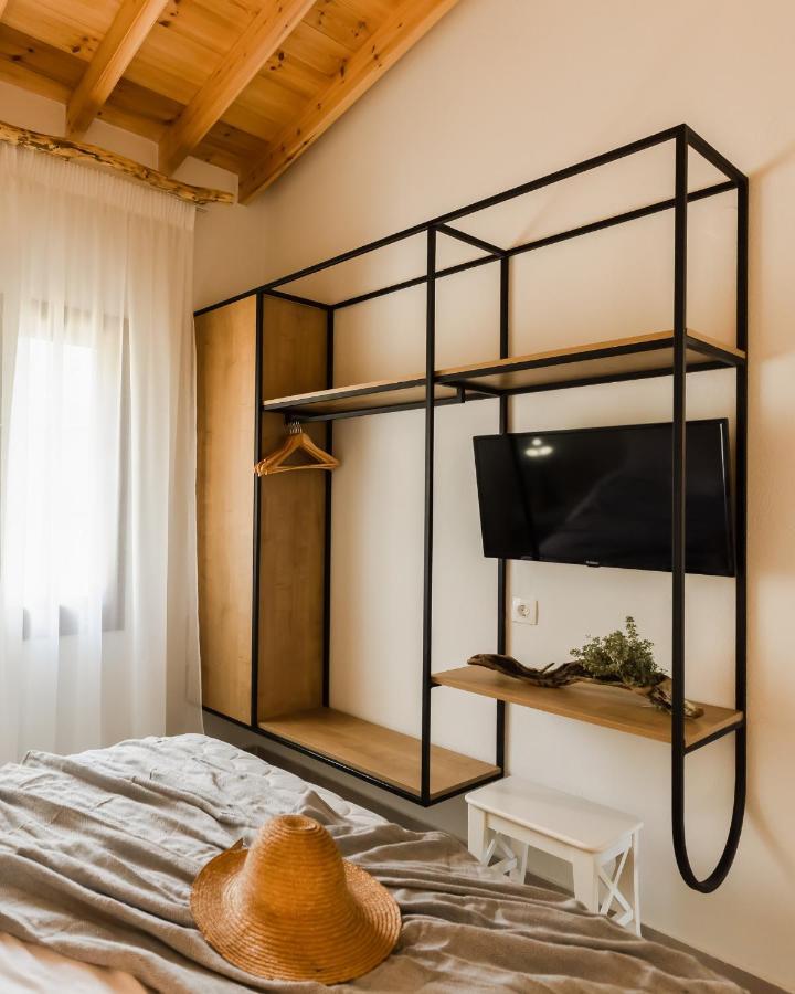 Mystes Apartment Samothraki Bagian luar foto