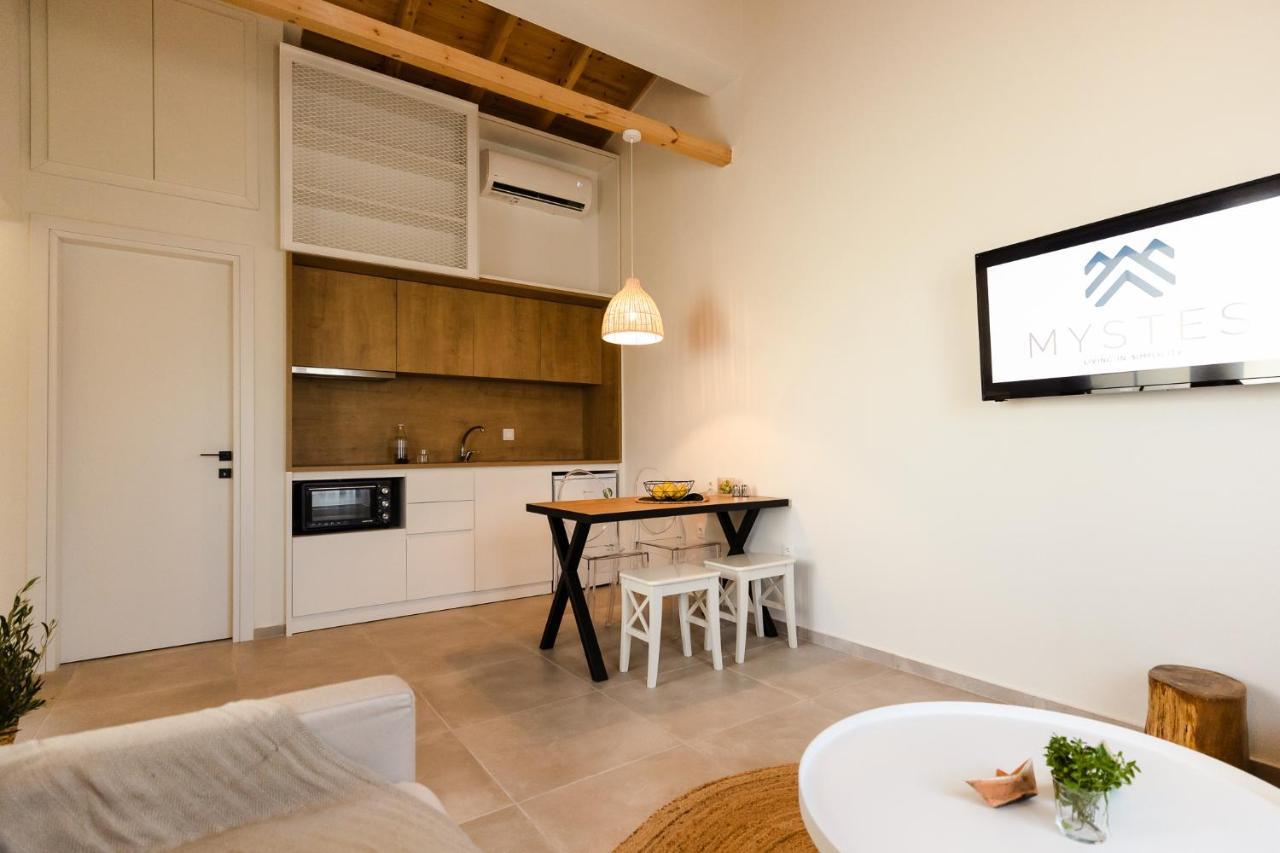 Mystes Apartment Samothraki Bagian luar foto