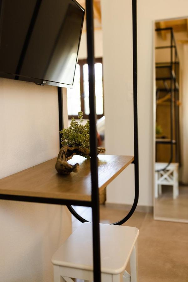 Mystes Apartment Samothraki Bagian luar foto